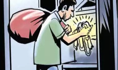 रायपुर में ज्वेलर्स शॉप में बड़ी चोरी, 35 तोला सोना और 1 किलो चांदी पार