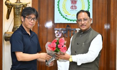 जापान की एहिमे यूनिवर्सिटी के 17 सदस्यीय छात्र प्रतिनिधिमंडल ने मुख्यमंत्री श्री विष्णुदेव साय से की सौजन्य मुलाकात