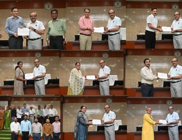 मुख्य सचिव ने ई-ऑफिस एवं समयबद्ध उपस्थिति में उत्कृष्ट प्रदर्शन करने वालों को किया सम्मानित