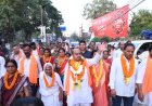 नशामुक्त समाज के संकल्प के साथ सातवें दिन भी जारी रहा पुरन्दर मिश्रा का जनजागरण अभियान  लाल चौक से शुरू हुई पदयात्रा, महापुरुषों की प्रतिमाओं पर माल्यार्पण और मंदिरों में पूजा-अर्चना कर सुख-शांति एवं समृद्धि की कामना