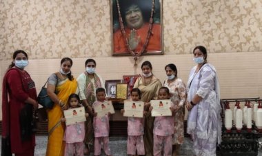 विश्व हृदयदिवस **के अवसर पर *प्रत्युषा फाउंडेशन रायपुर छत्तीसगढ़ द्वारा सत्यसांई हॉस्पिटल नया रायपुर छत्तीसगढ़ में नव्य हृदयास्पर्शी कार्यक्रम का आयोजन