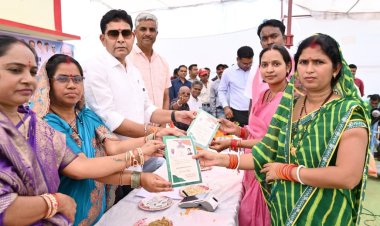 बलौदाबाजार को मॉडल विधानसभा बनाने के लिए प्रतिबद्ध- राजस्व मंत्री श्री टंक राम वर्मा  ​420 नए प्रधानमंत्री आवासों की स्वीकृति से टंडवा पंचायत में विकास और खुशहाली की नई बहार  ग्राम पंचायत टण्डवा के बैकुंठ मोहल्ले में 11.76 लाख रुपये की लागत से बने नए सार्वजनिक वितरण प्रणाली भवन का हुआ लोकार्पण